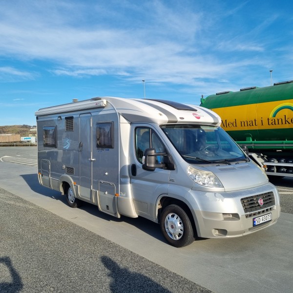   Wohnmobil - Lyngdal, Norwegen