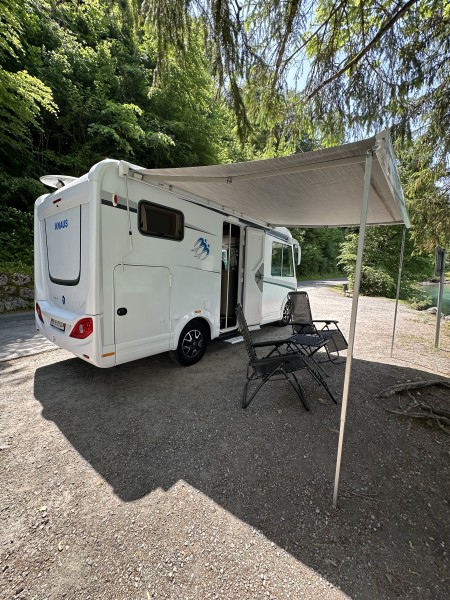 Knaus Van I 550 MD Matkailuauto - Matten bei Interlaken, Sveitsi
