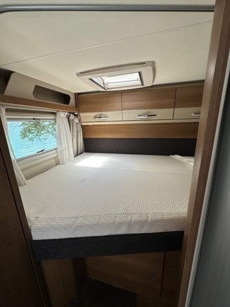 Knaus Van I 550 MD Camping-car - Matten bei Interlaken, Suisse