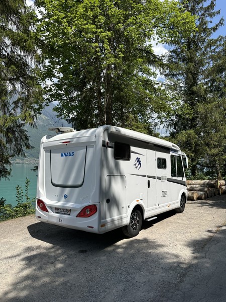 Knaus Van I 550 MD Matkailuauto - Matten bei Interlaken, Sveitsi