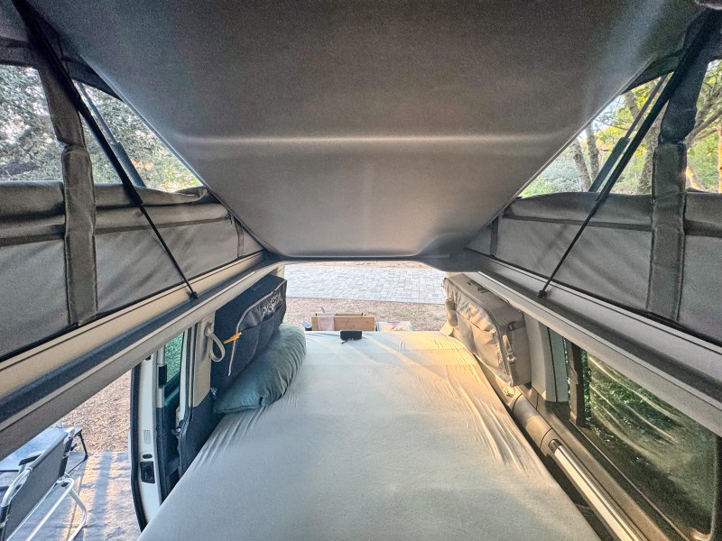 VW California T6 Beach 4motion Campingbus - Lausanne, Schweiz
