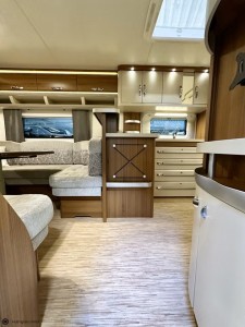 Hobby 560 CFE PREMIUM Matkailuvaunu - Vittsjö, Ruotsi
