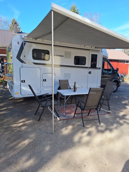 Ford Weinberg Wohnmobil - Ryttylä, Finnland