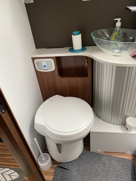 Adria Matrix supreme 687 Wohnmobil - UPPSALA, Schweden