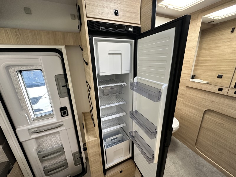 Chausson 640 Titanium Line Husbil - Corgémont, Schweiz