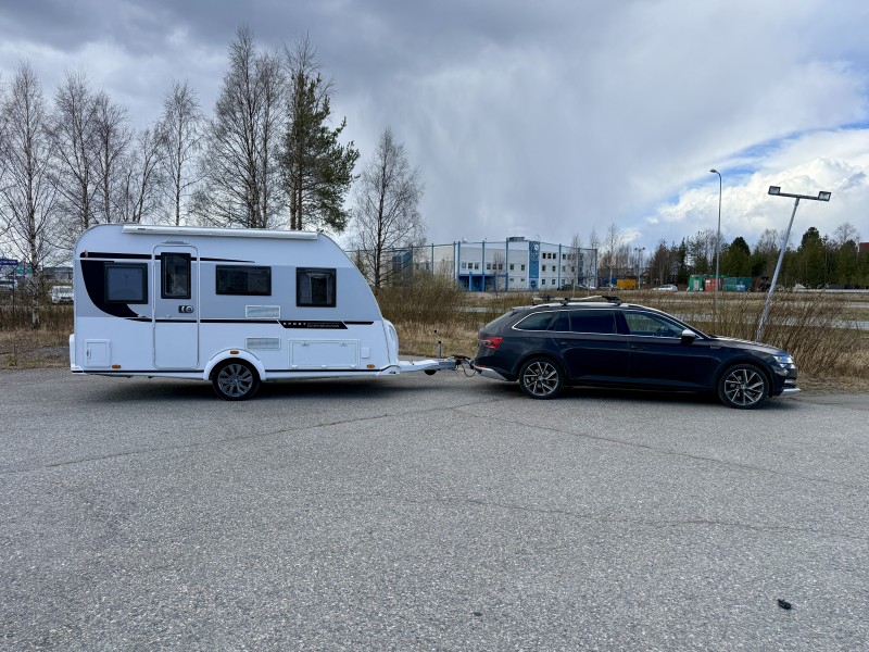 Knaus 400QD Wohnwagen - Rovaniemi, Finnland