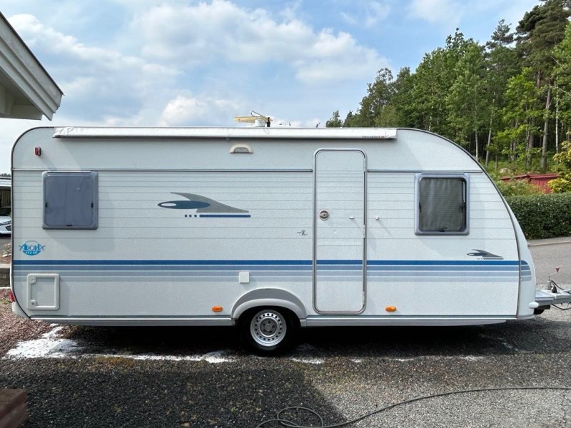 Adria 512 UP Wohnwagen - Kareby, Schweden
