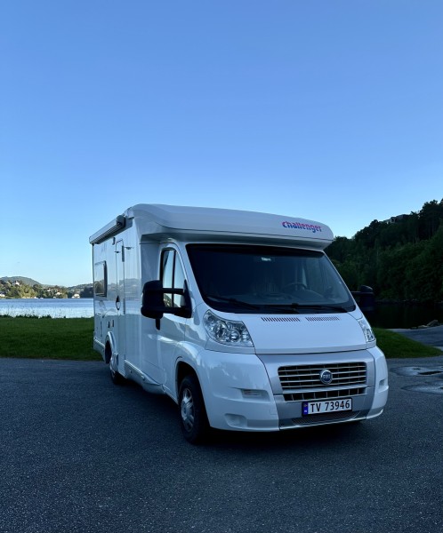 Challenger Genesis 38 Camping-car - Bønes, Norvège