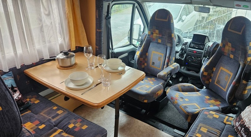 Billy! inklusive Assistance Europa! Unikat Wohnmobil - Höri, Schweiz