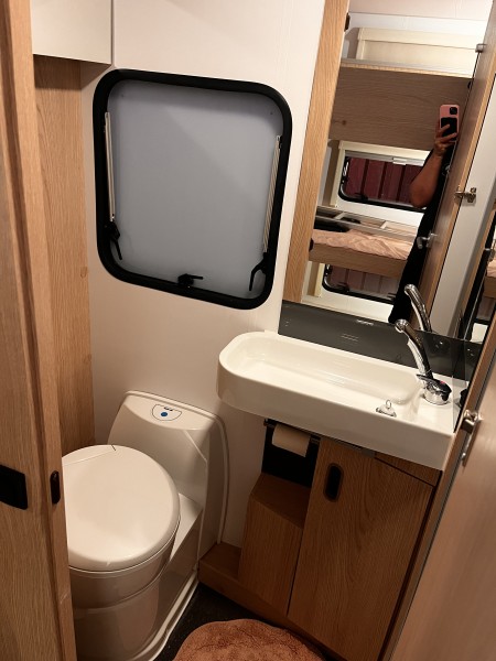 Adria Aviva 563 PT Wohnwagen - Västerlanda, Schweden