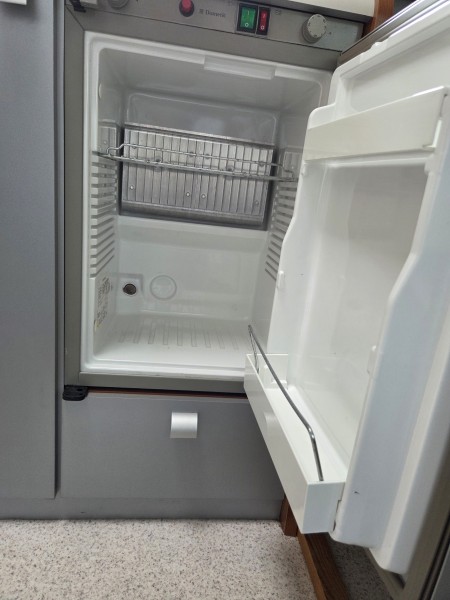 Knaus Deseo Family Plus 500 Matkailuvaunu - Wilchingen, Sveitsi