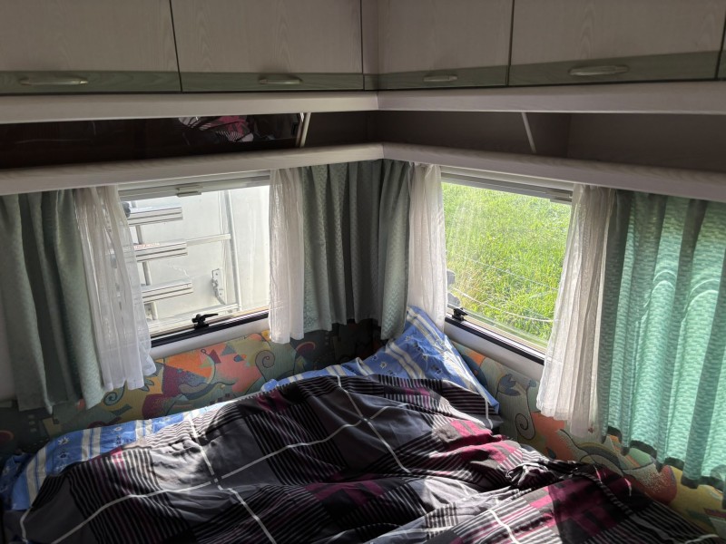 Knaus Südwind 495 Caravane - Röthenbach im Emmental, Suisse