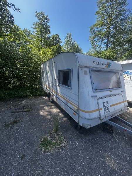 Knaus Südwind 495 Caravane - Röthenbach im Emmental, Suisse