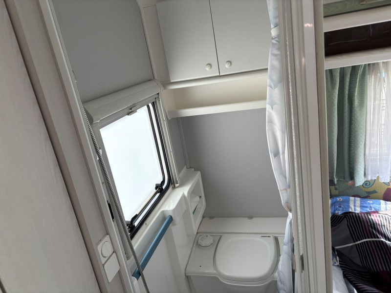 Knaus Südwind 495 Caravane - Röthenbach im Emmental, Suisse