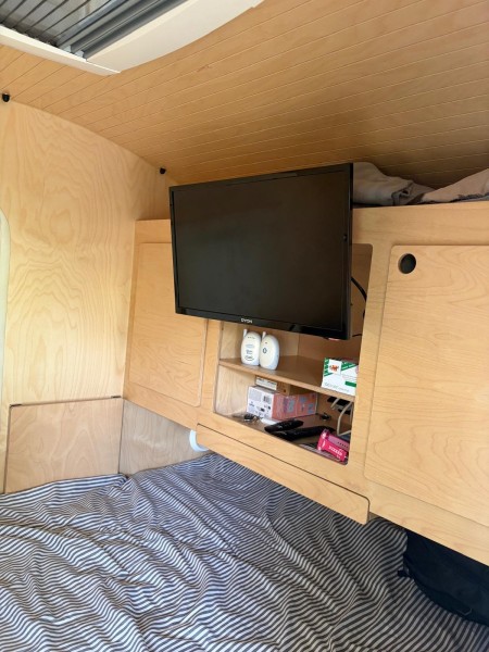 Kulba Woody 1400 Wohnwagen - Vuadens, Schweiz