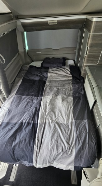 VW T6 California Ocean Liberty Bybobil - Montbrelloz, Sveits