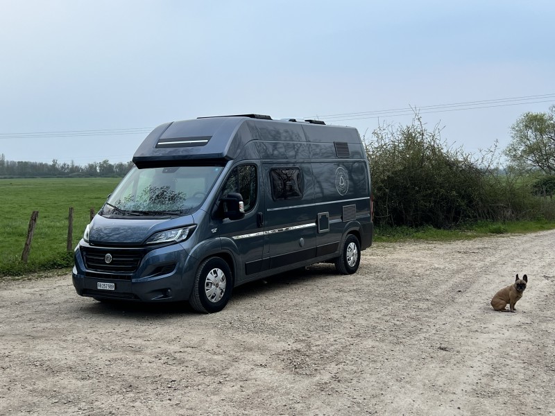   Campingbus - Cugy, Schweiz