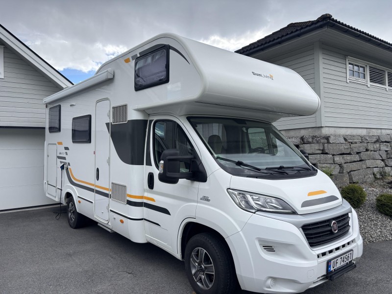 Sun Living Lido A 49 DP Wohnmobil - Sandane, Norwegen