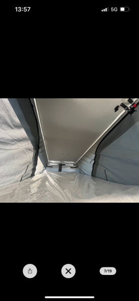 Sun Living Plåtis med taktält Campingbus - Järna, Schweden
