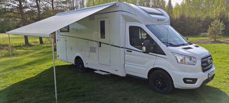 Ford Dethleffs t7055 eb just go Matkailuauto - Sastamala, Suomi