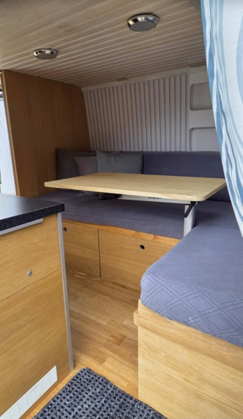 Ford Transit Retkeilyauto - Huddinge, Ruotsi