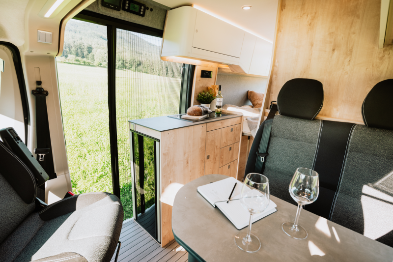 Peugeot Clever Van Bobil - Neftenbach, Sveits