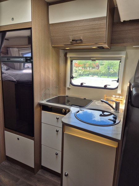 Carado T448 Wohnmobil - Enviken, Schweden