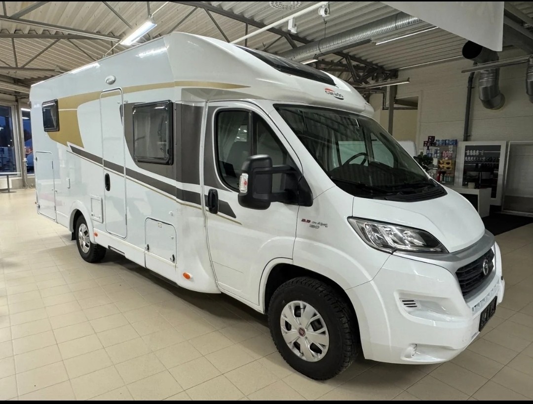 Carado T448 Wohnmobil - Enviken, Schweden