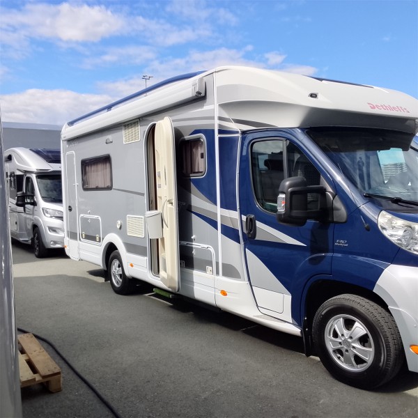   Wohnmobil - Kristiansund, Norwegen
