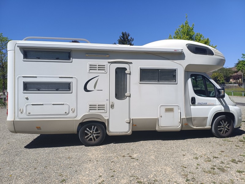   Camping-car - Carouge, Suisse