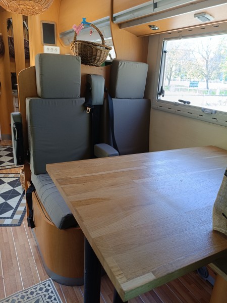   Camping-car - Carouge, Suisse