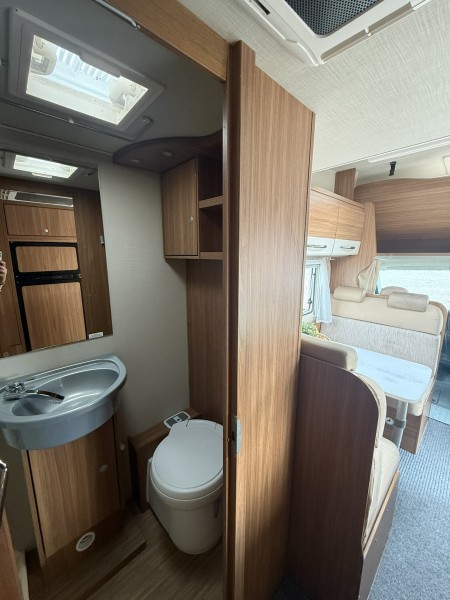 Carado A 464 Wohnmobil - Helsinki, Finnland