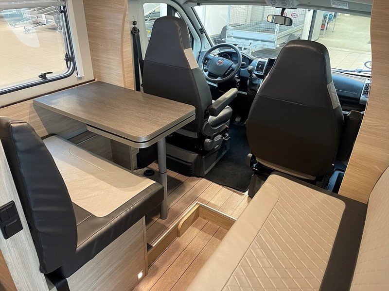 Weinsberg Camper Fiat Matkailuauto - Tanumshede, Ruotsi