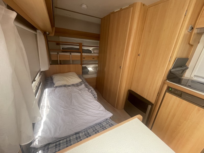 Home‑Car Racer 48 Trophy Wohnwagen - Bunkeflostrand, Schweden
