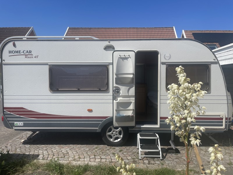 Home‑Car Racer 48 Trophy Wohnwagen - Bunkeflostrand, Schweden