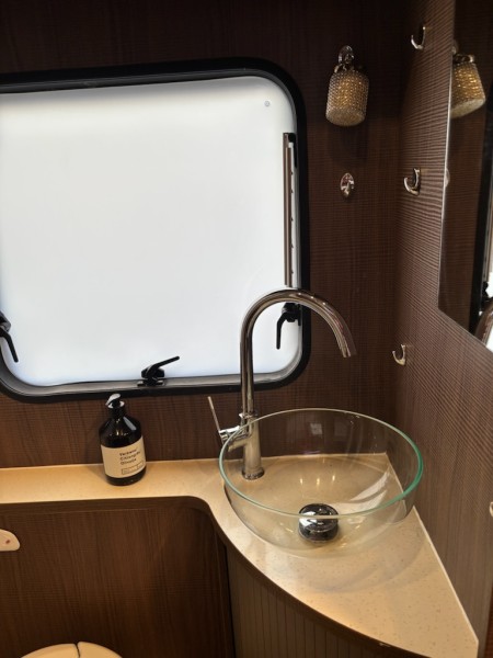Rimor P95 plus Wohnmobil - Hundvåg, Norwegen