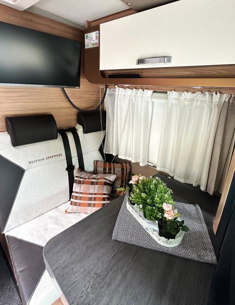 Weinsberg Weinsberg Hot Pepper Autocamper - Neu-Ulm, Tyskland