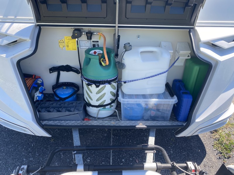 Knaus Sport 500 QDK Wohnwagen - Schwyz, Schweiz