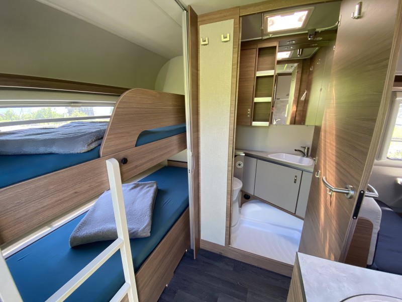 Knaus Sport 500 QDK Wohnwagen - Schwyz, Schweiz