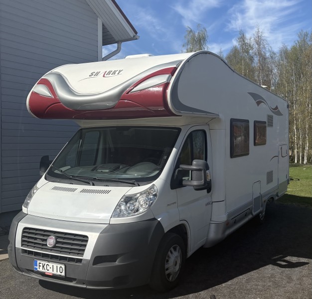   Matkailuauto - Tupos, Suomi