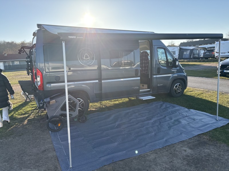 Dreamer D55+ Scand Navia Exclusive Retkeilyauto - Hjo, Ruotsi