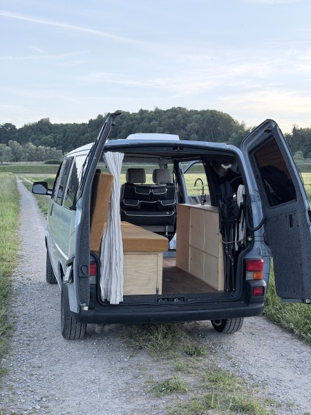 VW T4 Campingbus - Fräschels, Schweiz