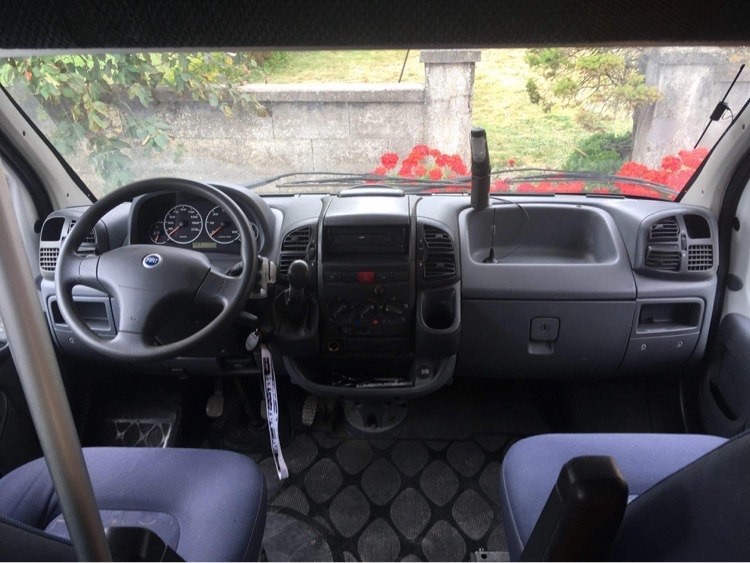 McLouis Glen 461 Wohnmobil - Satigny, Schweiz