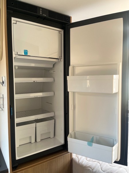 Adria TWIN 600 SP Van - Vallentuna, Suède