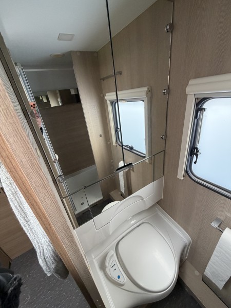 Adria Adora 753 Wohnwagen - Engavågen, Norwegen