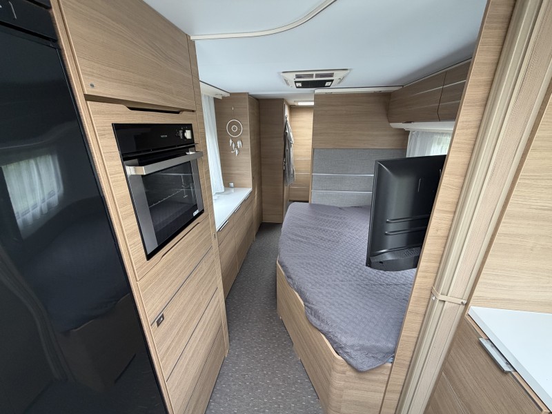 Adria Adora 753 Wohnwagen - Engavågen, Norwegen