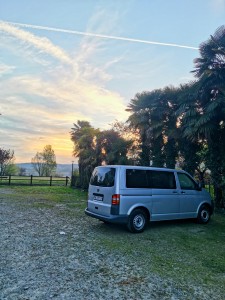   Campingbus - Neuchâtel, Schweiz