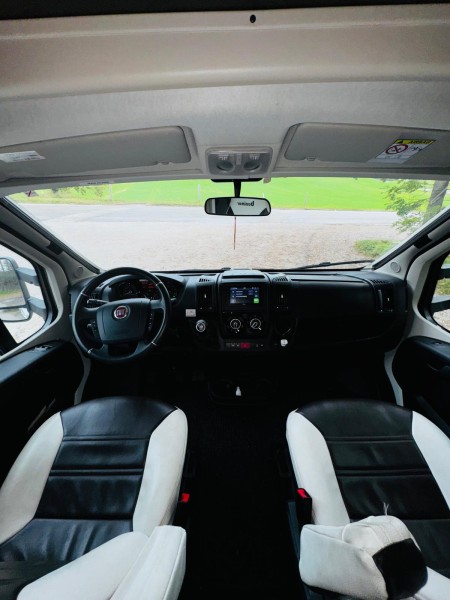 Fiat Duccato Camping-car - Gibloux, Suisse