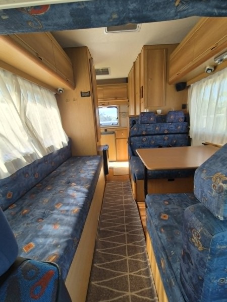   Autocamper - Rönninge, Sverige