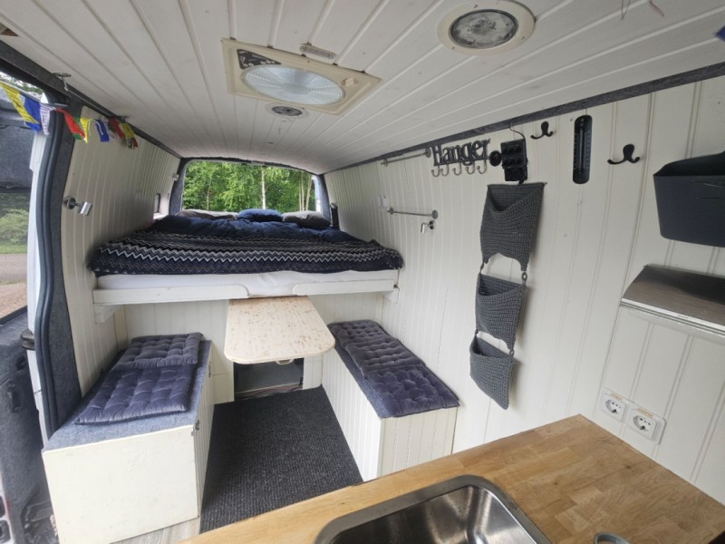 Renault Master Van 2.3 dCi Campingbus - Oskarström, Schweden